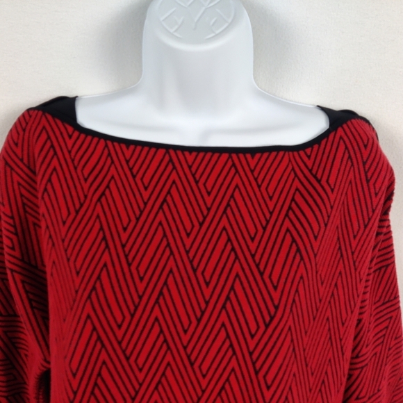 Chico's Red & Black Chevron Pattern 3/4 Sleeve Top - Picture 3 of 10